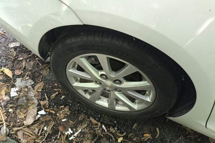 Used Chevrolet Malibu 2014 2.0L Automatic Luxury Edition Right Rear Wheel Hub