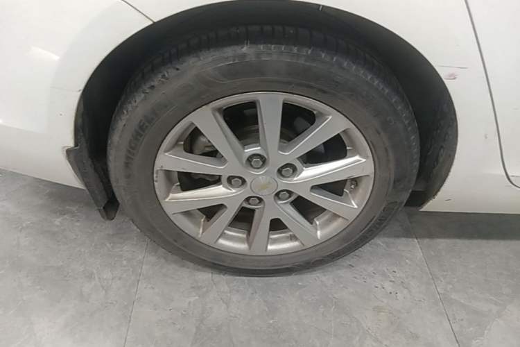 Used Chevrolet Malibu 2014 2.0L Automatic Luxury Edition Right Rear Wheel Hub