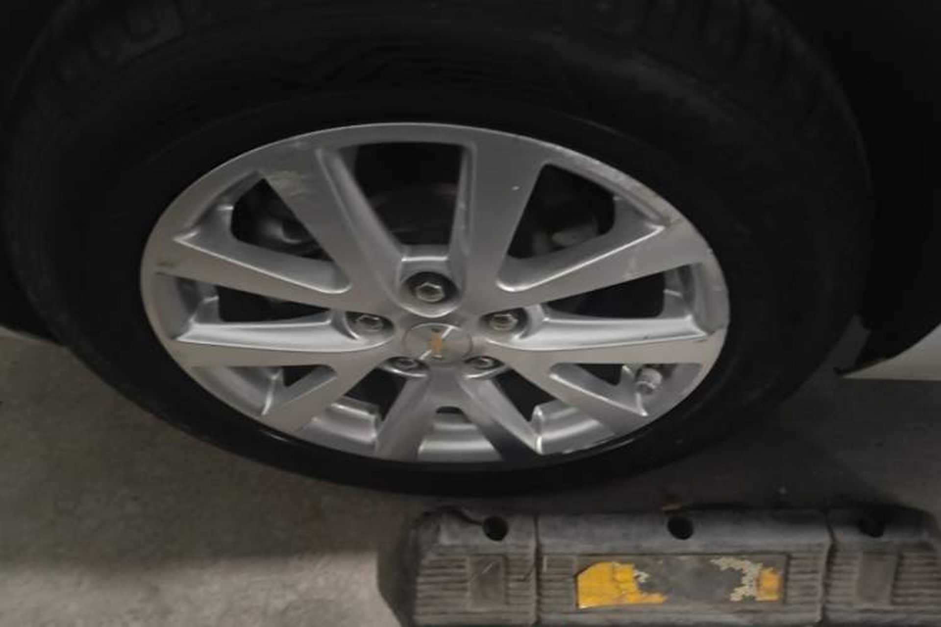 Used Chevrolet Malibu 2014 2.0L Automatic Luxury Edition Right Rear Wheel Hub