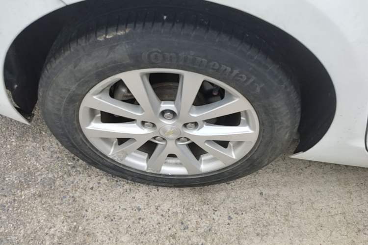 Used Chevrolet Malibu 2014 2.0L Automatic Luxury Edition Right Rear Wheel Hub