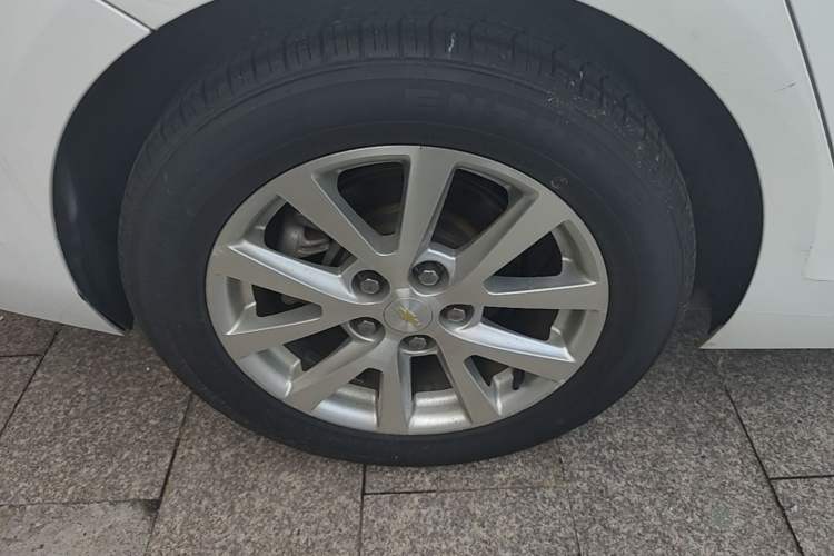 Used Chevrolet Malibu 2014 2.0L Automatic Luxury Edition Right Rear Wheel Hub