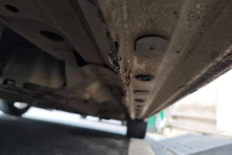 Used Chevrolet Malibu 2014 2.0L Automatic Luxury Edition Right Side Sill