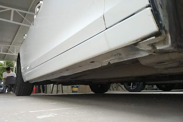 Used Chevrolet Malibu 2014 2.0L Automatic Luxury Edition Right Side Sill