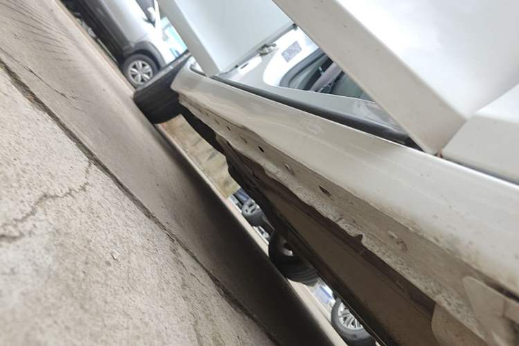 Used Chevrolet Malibu 2014 2.0L Automatic Luxury Edition Right Side Sill