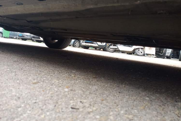Used Chevrolet Malibu 2014 2.0L Automatic Comfort Edition Right Side Sill