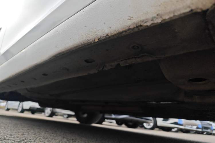Used Chevrolet Malibu 2014 2.4L Automatic Luxury Edition Right Side Sill