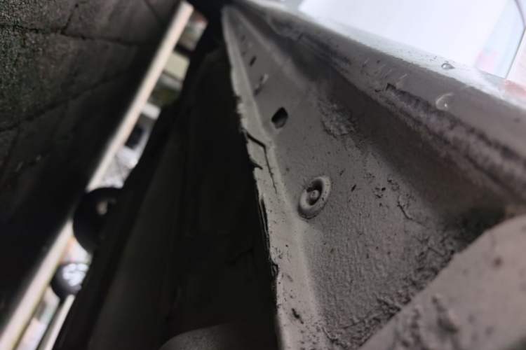 Used Chevrolet Malibu 2014 1.6T Automatic Comfort Edition Right Side Sill