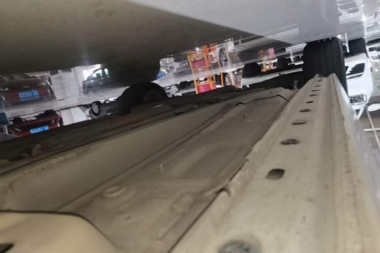 Used Chevrolet Malibu 2014 2.0L Automatic Luxury Edition Right Side Sill