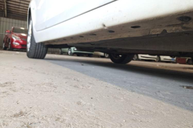 Used Chevrolet Malibu 2014 2.0L Automatic Luxury Edition Right Side Sill