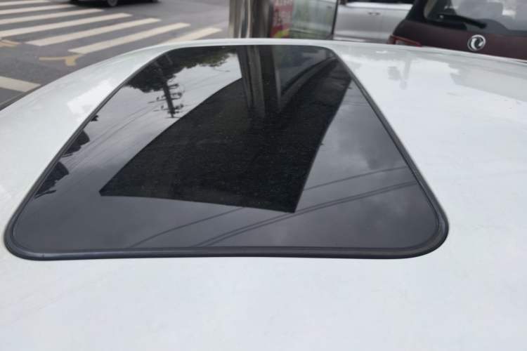 Used Chevrolet Malibu 2014 1.6T Automatic Comfort Edition Roof