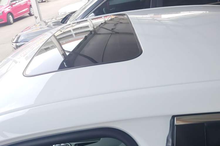 Used Chevrolet Malibu 2014 2.0L Automatic Luxury Edition Roof