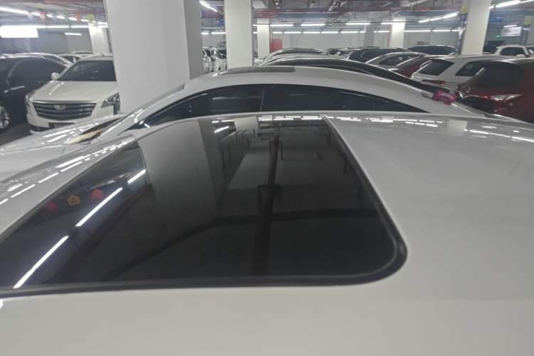 Used Chevrolet Malibu 2014 2.0L Automatic Comfort Edition Roof