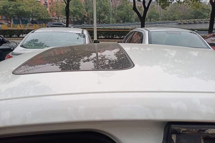 Used Chevrolet Malibu 2014 2.0L Automatic Comfort Edition Roof