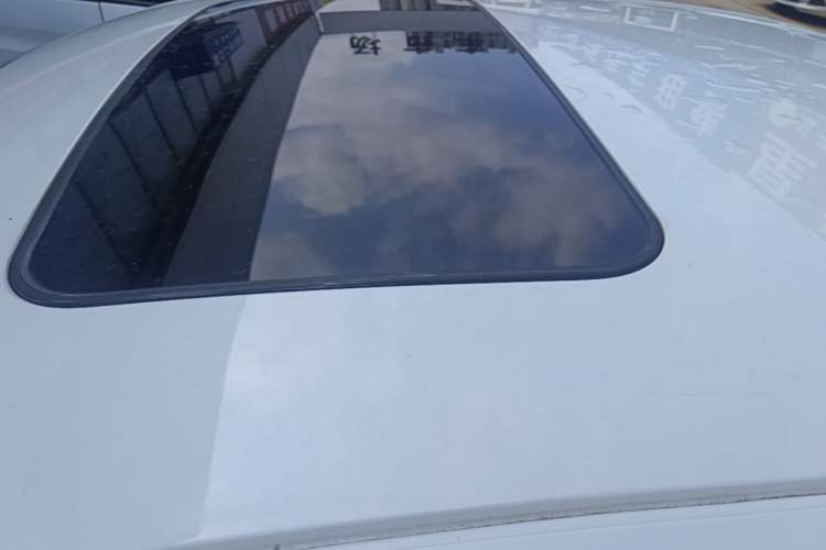 Used Chevrolet Malibu 2014 2.0L Automatic Comfort Edition Roof