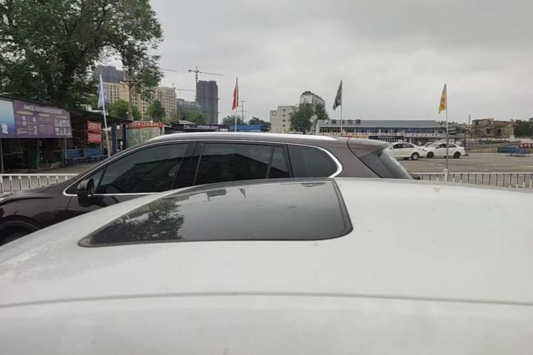Used Chevrolet Malibu 2014 2.0L Automatic Luxury Edition Roof