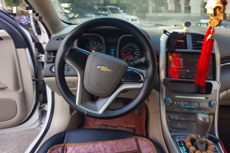 Used Chevrolet Malibu 2014 2.0L Automatic Comfort Edition Steering Wheel