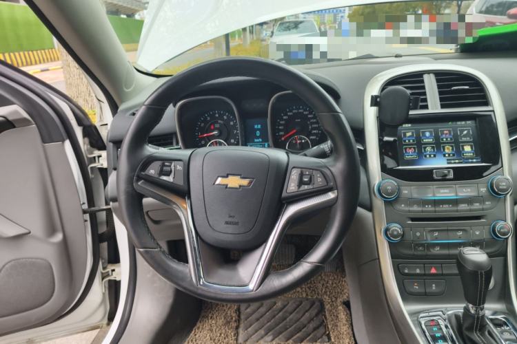 Used Chevrolet Malibu 2014 2.0L Automatic Luxury Edition Steering Wheel