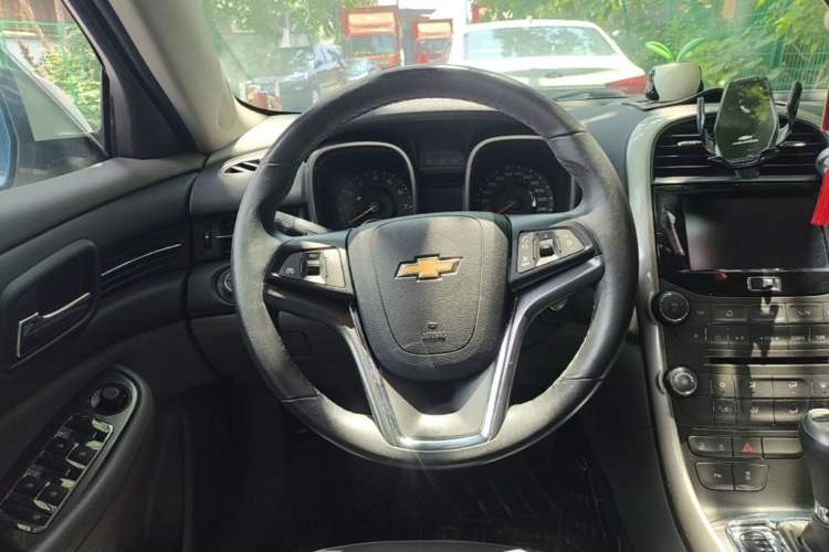Used Chevrolet Malibu 2014 2.0L Automatic Luxury Edition Steering Wheel