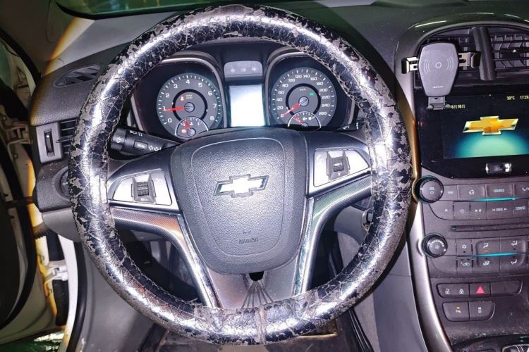 Used Chevrolet Malibu 2014 2.0L Automatic Luxury Edition Steering Wheel