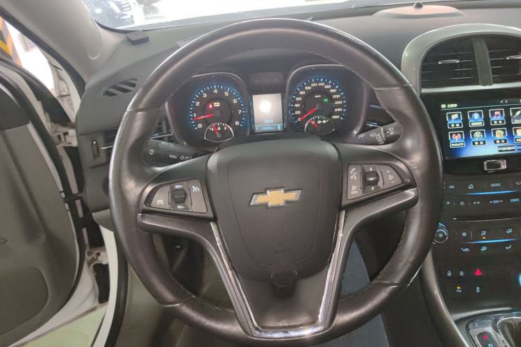 Used Chevrolet Malibu 2014 2.0L Automatic Luxury Edition Steering Wheel