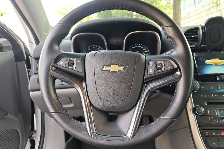 Used Chevrolet Malibu 2014 2.0L Automatic Luxury Edition Steering Wheel