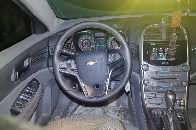 Used Chevrolet Malibu 2014 2.0L Automatic Luxury Edition Steering Wheel