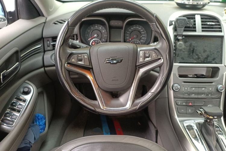 Used Chevrolet Malibu 2014 2.0L Automatic Luxury Edition Steering Wheel