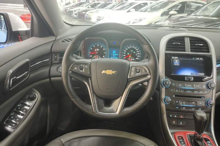 Used Chevrolet Malibu 2014 2.0L Automatic Luxury Edition Steering Wheel