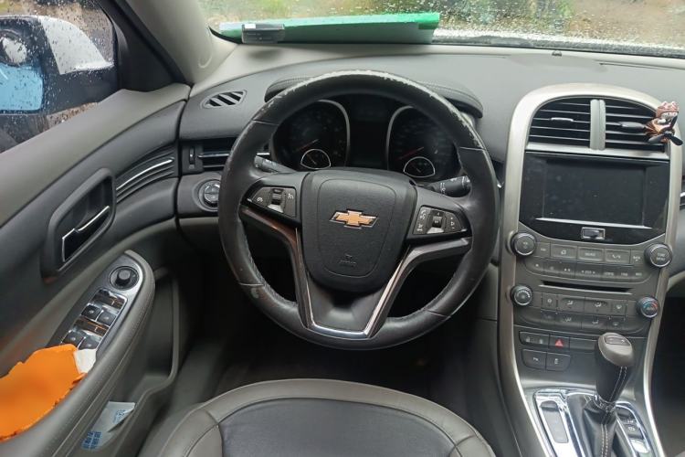 Used Chevrolet Malibu 2014 2.0L Automatic Luxury Edition Steering Wheel