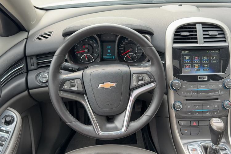 Used Chevrolet Malibu 2014 2.0L Automatic Luxury Edition Steering Wheel
