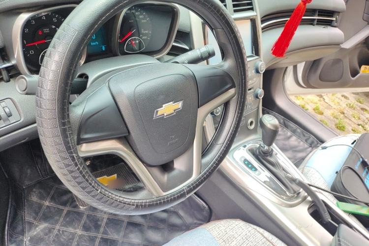 Used Chevrolet Malibu 2014 1.6T Automatic Comfort Edition Steering Wheel