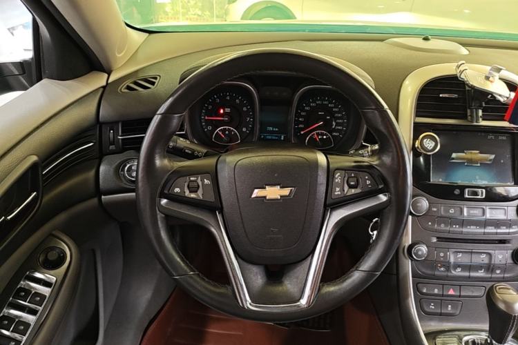 Used Chevrolet Malibu 2014 2.0L Automatic Luxury Edition Steering Wheel