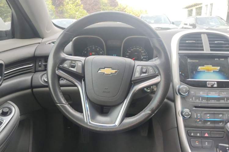 Used Chevrolet Malibu 2014 2.0L Automatic Luxury Edition Steering Wheel