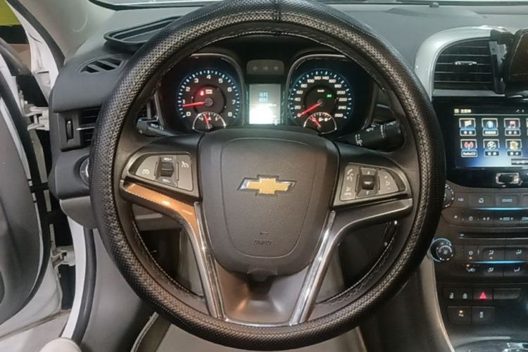 Used Chevrolet Malibu 2014 2.0L Automatic Luxury Edition Steering Wheel