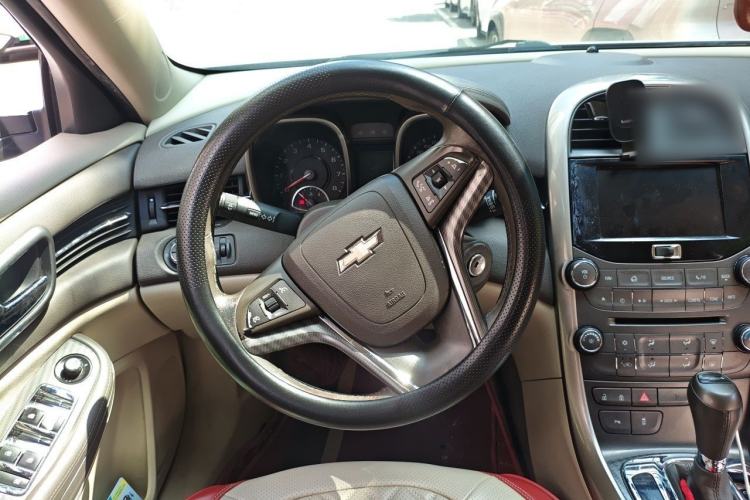 Used Chevrolet Malibu 2014 2.0L Automatic Luxury Edition Steering Wheel