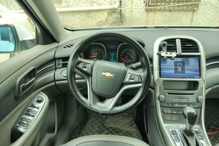 Used Chevrolet Malibu 2014 2.0L Automatic Luxury Edition Steering Wheel