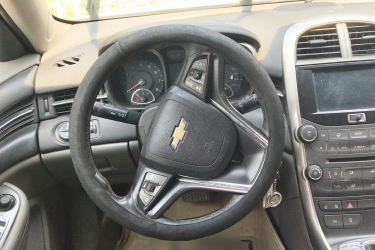 Used Chevrolet Malibu 2014 2.0L Automatic Luxury Edition Steering Wheel