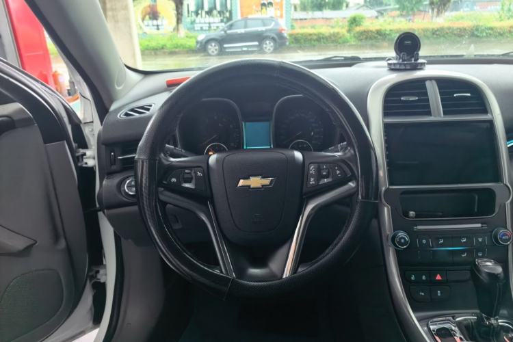 Used Chevrolet Malibu 2014 2.0L Automatic Luxury Edition Steering Wheel