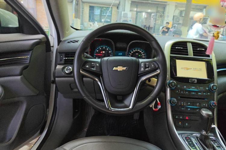 Used Chevrolet Malibu 2014 2.0L Automatic Luxury Edition Steering Wheel