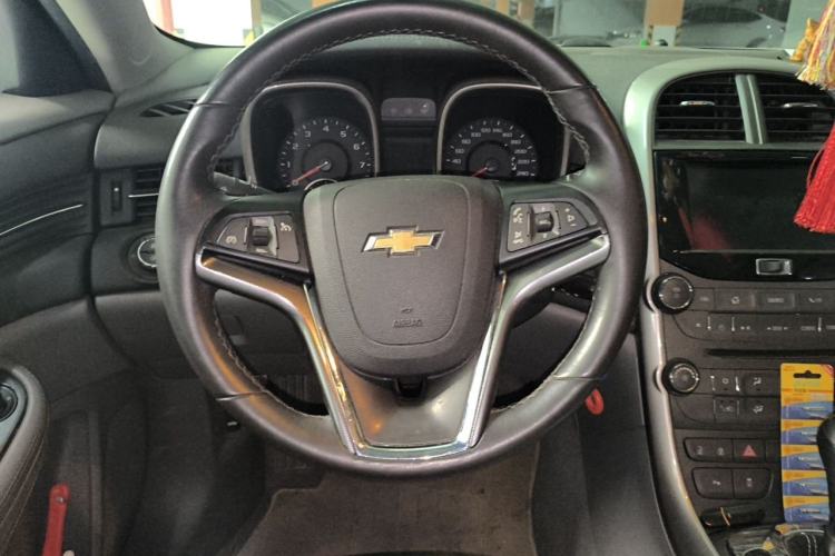 Used Chevrolet Malibu 2014 2.0L Automatic Luxury Edition Steering Wheel
