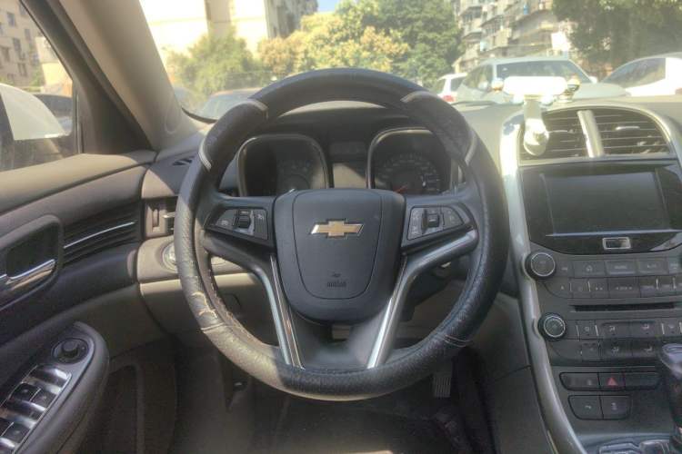Used Chevrolet Malibu 2014 2.0L Automatic Luxury Edition Steering Wheel