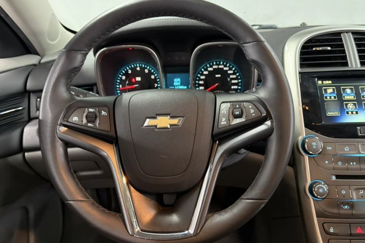 Used Chevrolet Malibu 2014 2.0L Automatic Luxury Edition Steering Wheel
