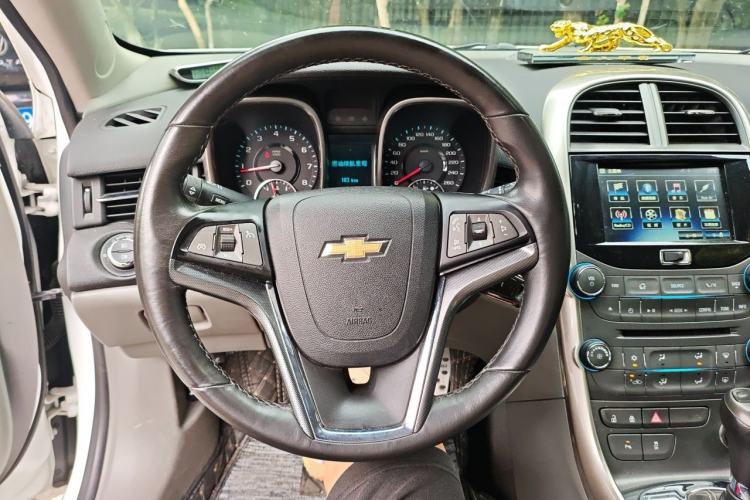 Used Chevrolet Malibu 2014 2.0L Automatic Luxury Edition Steering Wheel