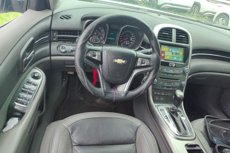 Used Chevrolet Malibu 2014 2.0L Automatic Luxury Edition Steering Wheel