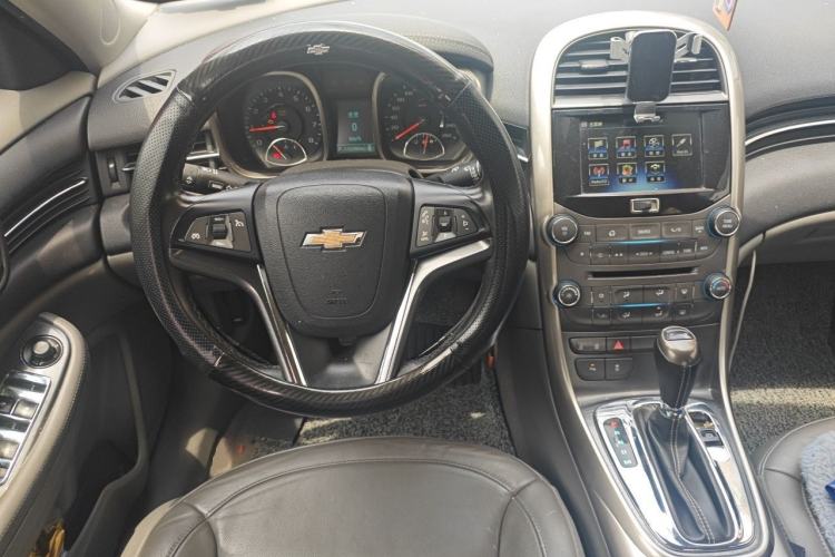 Used Chevrolet Malibu 2014 2.0L Automatic Luxury Edition Steering Wheel