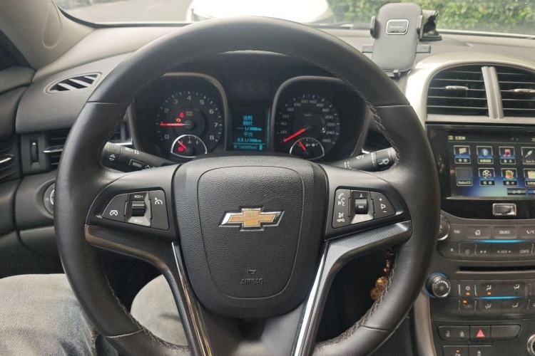 Used Chevrolet Malibu 2014 2.0L Automatic Luxury Edition Steering Wheel