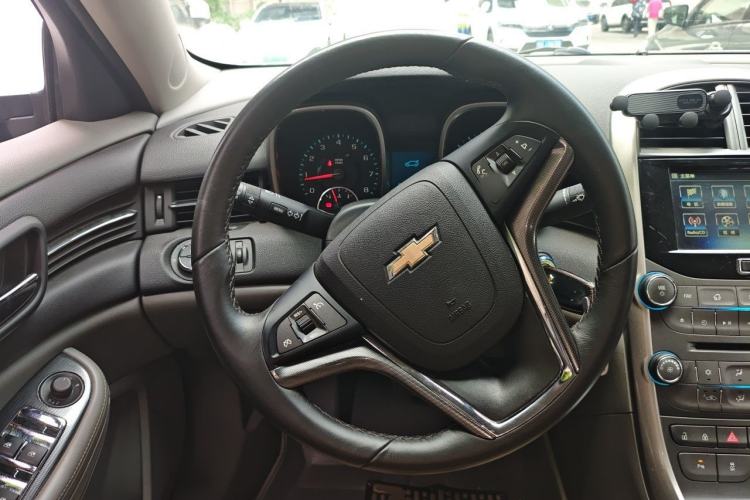 Used Chevrolet Malibu 2014 2.0L Automatic Luxury Edition Steering Wheel