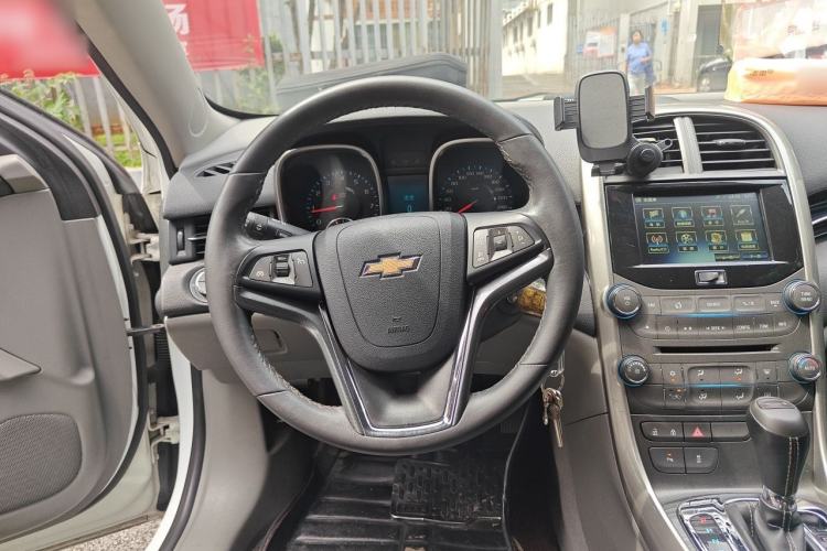 Used Chevrolet Malibu 2014 2.0L Automatic Luxury Edition Steering Wheel