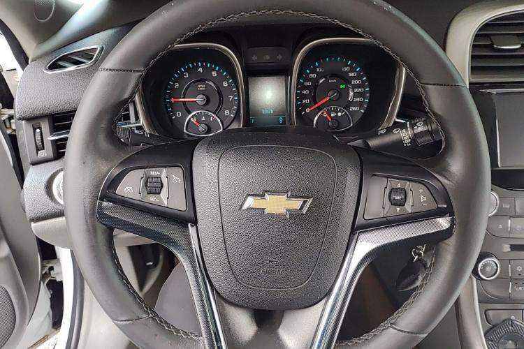 Used Chevrolet Malibu 2014 2.0L Automatic Luxury Edition Steering Wheel