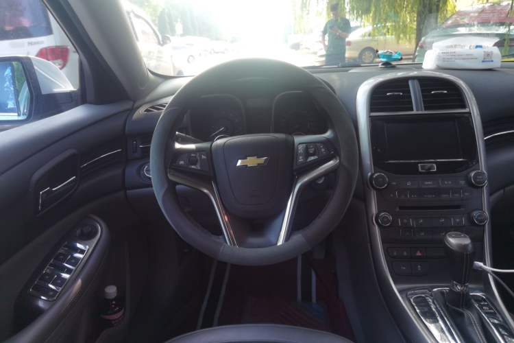Used Chevrolet Malibu 2014 2.0L Automatic Luxury Edition Steering Wheel